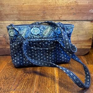 Vera Bradley Blue Paisley hand Bag